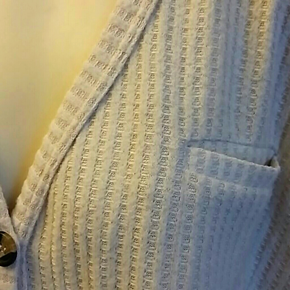 Soft Cardigan - Picture 2 of 4